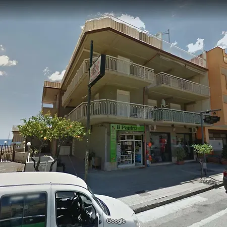 Ancora Roccalumera